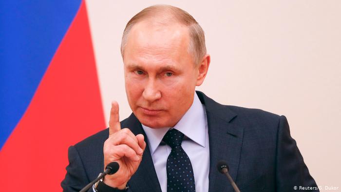 إقرار قانون يمنح بوتين الحق في الترشح للرئاسة مجددًا