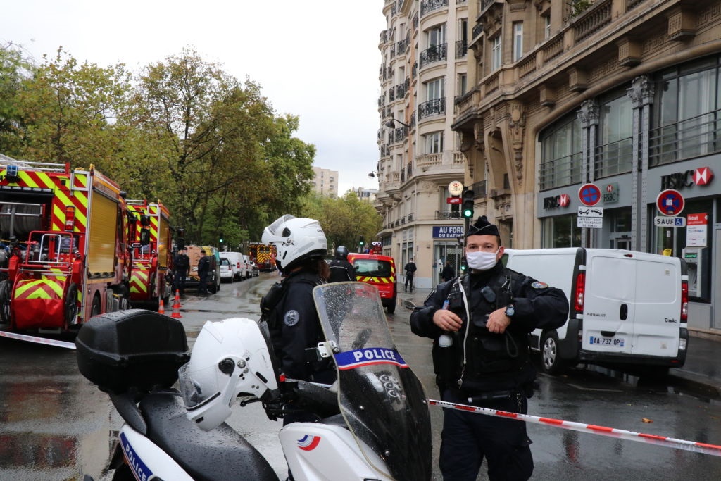 إيطاليا تعتقل جزائريًا ساعد إرهابيين في هجمات باريس