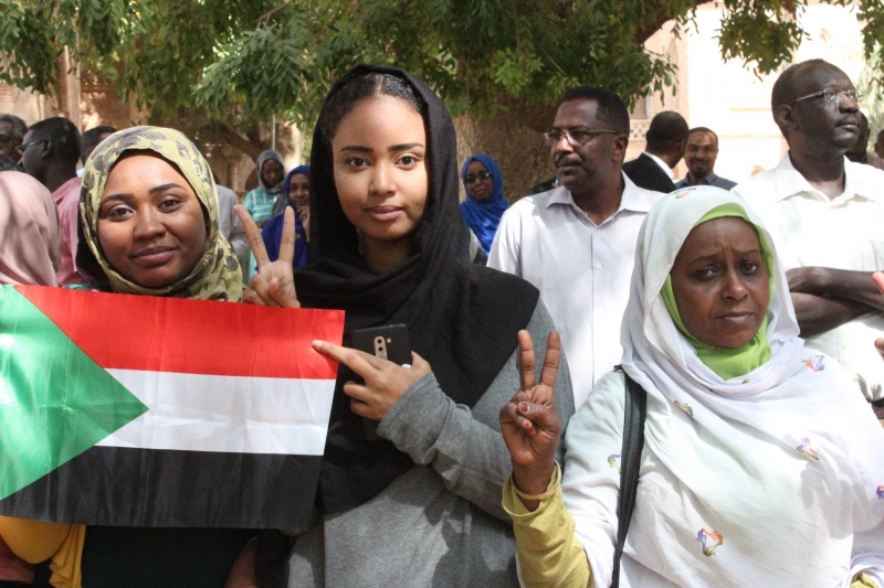 السودان يدفع للولايات المتحدة 335 مليون دولار تعويضًا  (1)