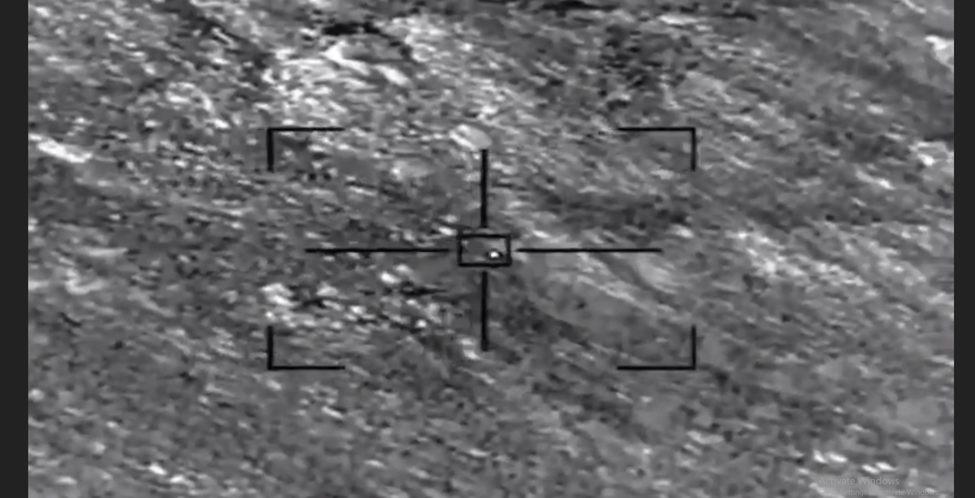 فيديو يرصد اعتراض وتدمير طائرة مفخخة أطلقتها ميليشيا الحوثي باتجاه السعودية