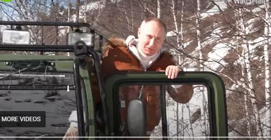 شاهد.. بوتين يقود مجنزرة فوق جليد سيبيريا