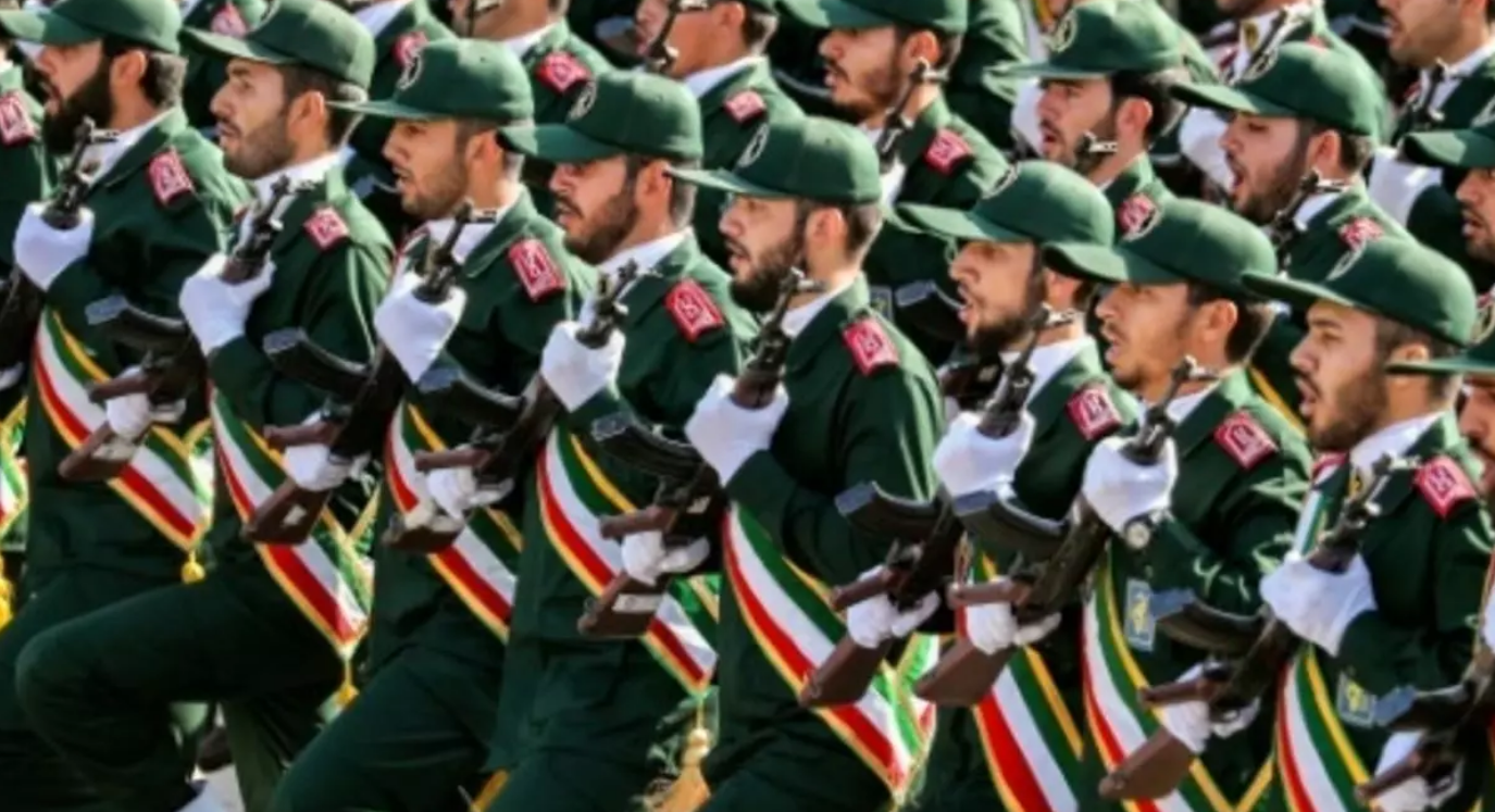 محكمة عسكرية يمنية تحاكم ضابطًا في الحرس الثوري الإيراني