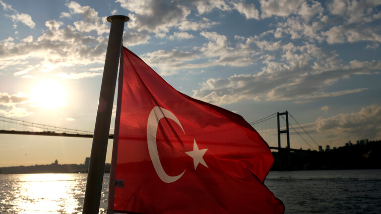 غضب في برلمان تركيا بسبب قانون تفرد السلطة