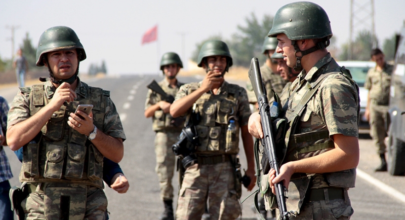حملة اعتقالات كبيرة في صفوف الجيش التركي (1)