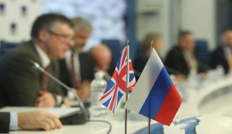 روسيا: قرار بريطانيا تعزيز قدراتها النووية ضار سياسيًا