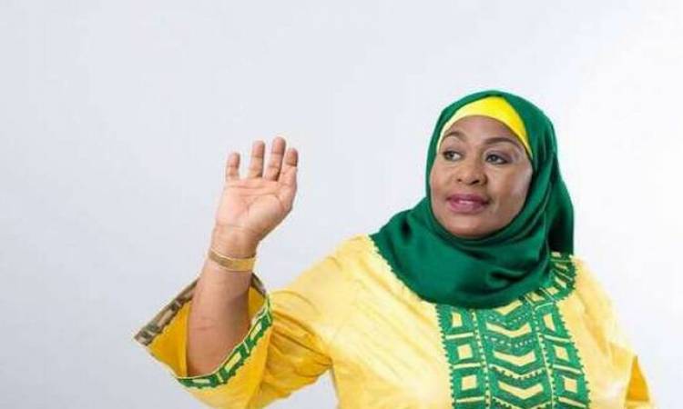 سامية حسن أول امرأة مسلمة ترأس دولة إفريقية