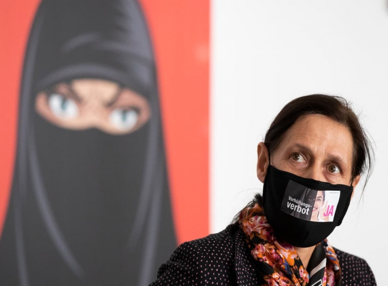 سويسرا تحظر ارتداء النقاب في الأماكن العامة (4)