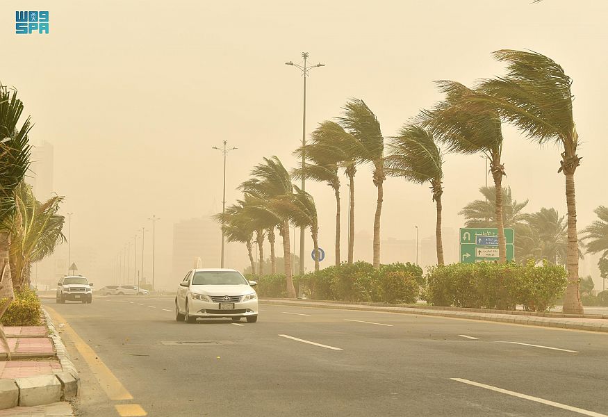 نشاط في الرياح السطحية شمال ووسط وغرب المملكة