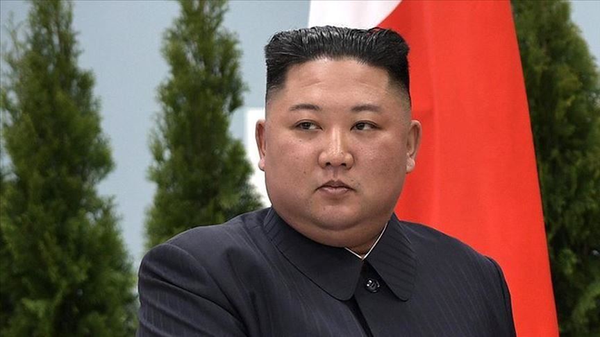 زعيم كوريا الشمالية يحظر ارتداء الجينز وصبغ الشعر !