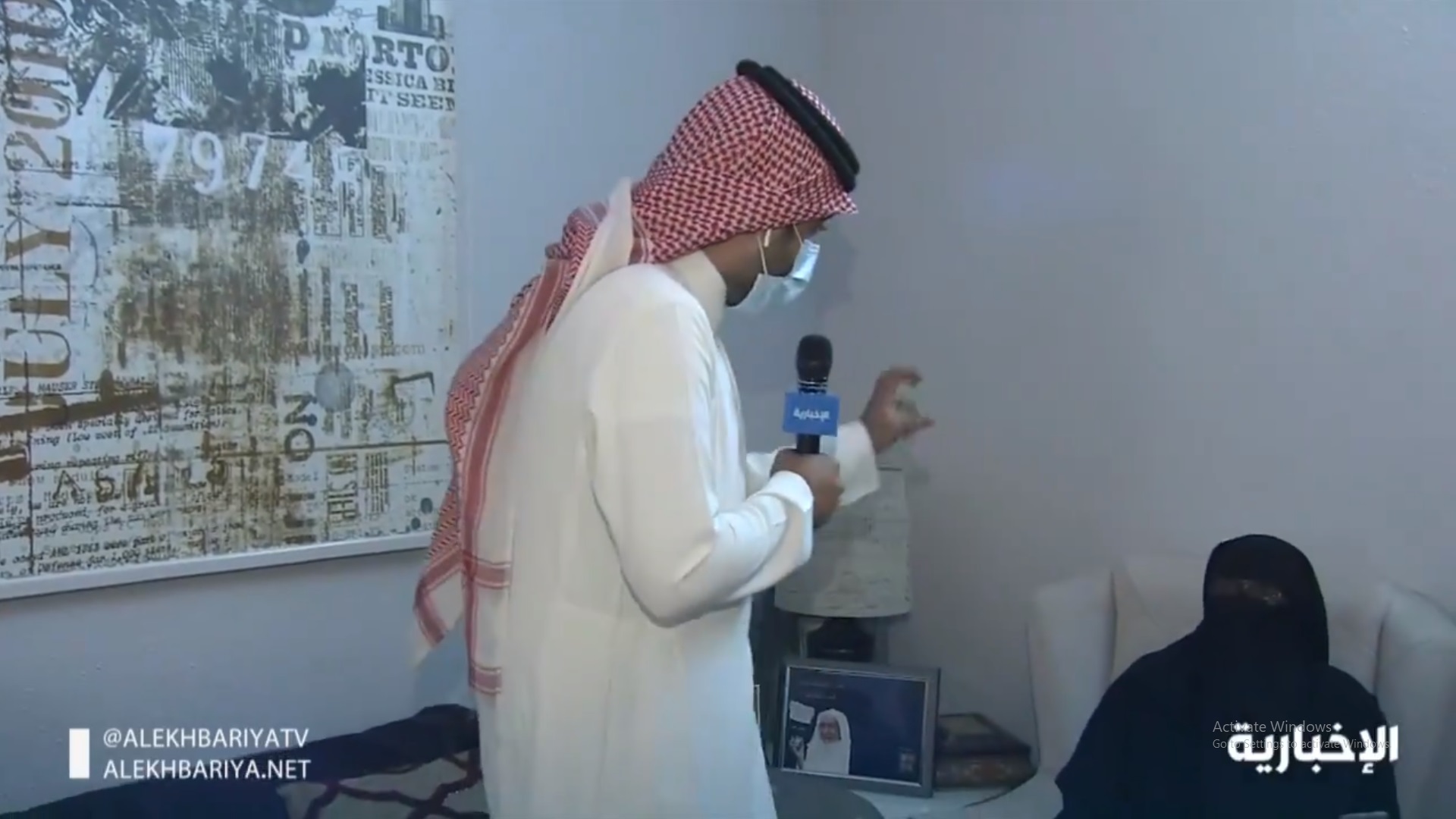 فيديو.. أم عبداللطيف أول مواطنة تتلقى لقاح كورونا في منزلها: شعوري لا يوصف