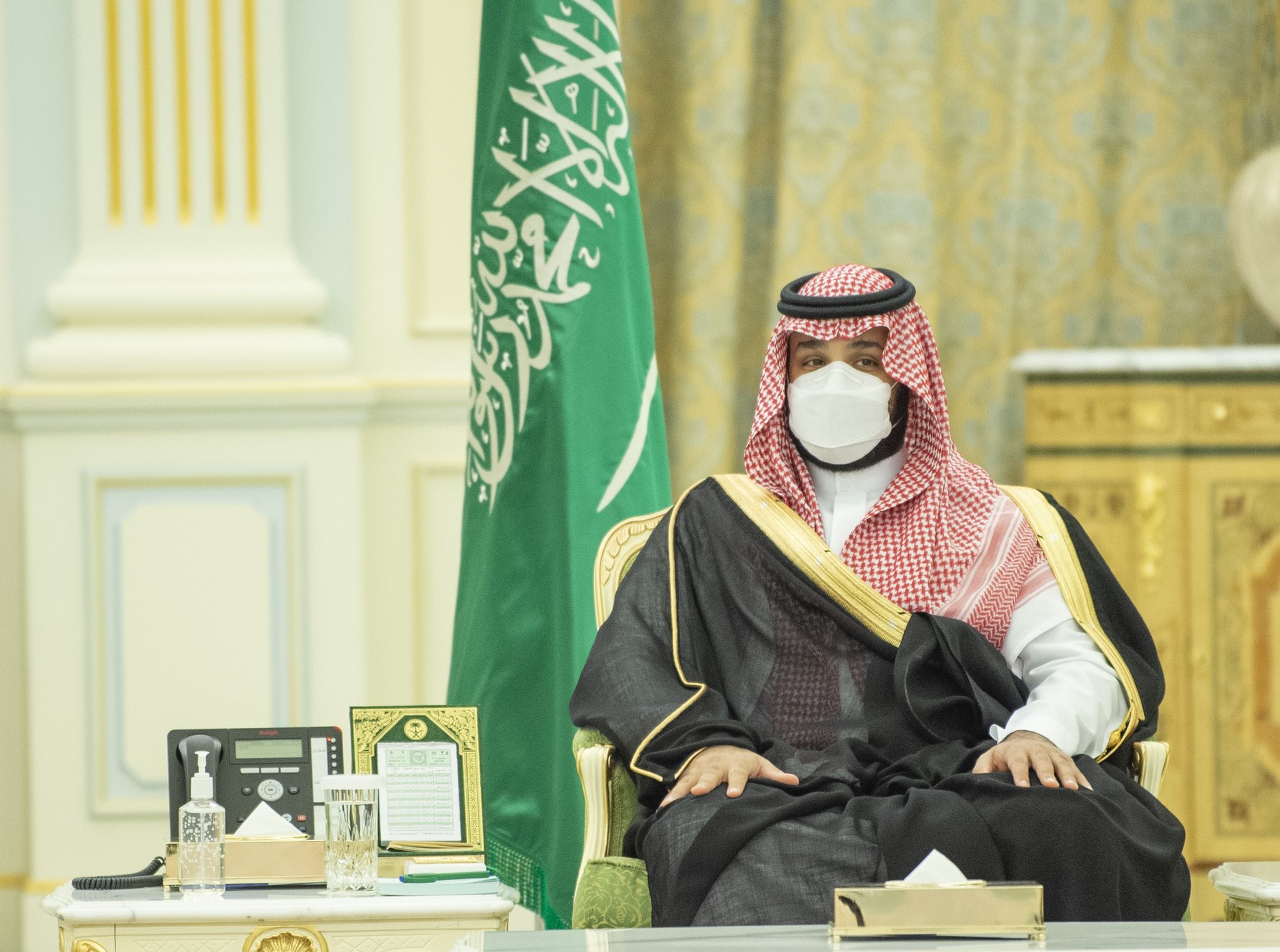 لقطات من استقبال محمد بن سلمان لرئيس وزراء ماليزيا في الرياض