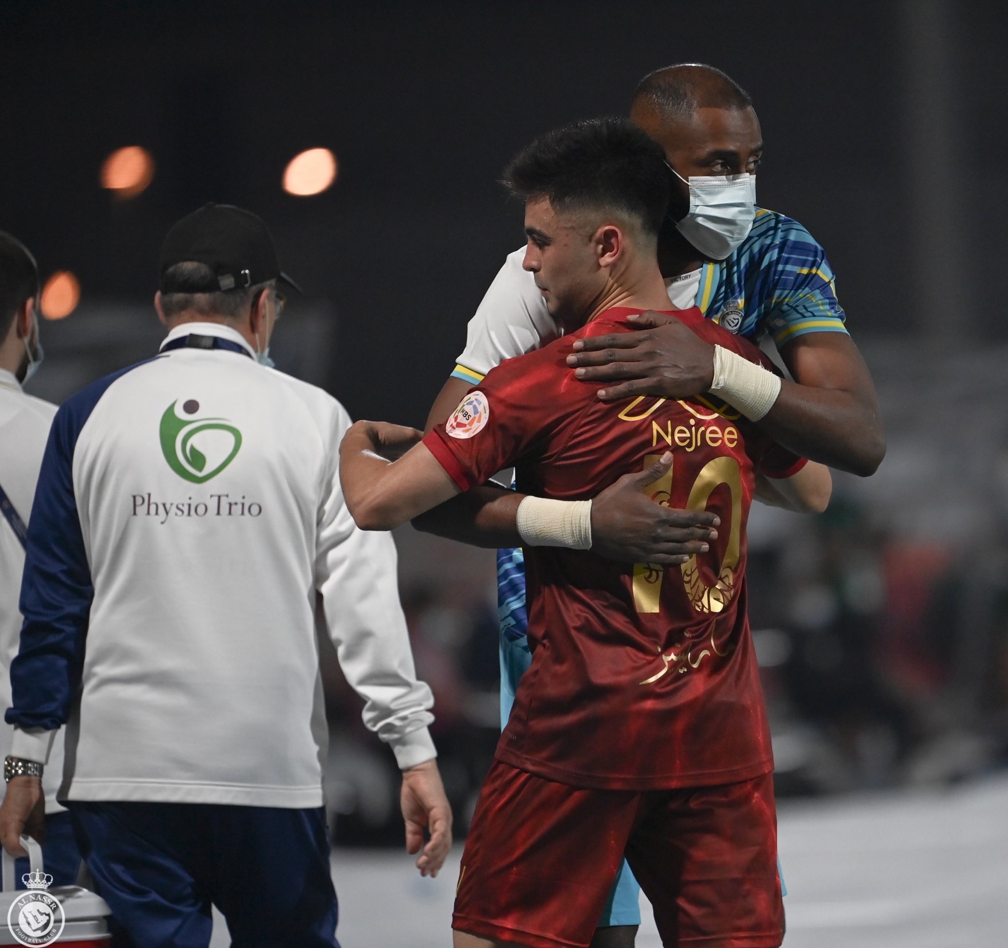 النصر يصدم مارتينيز
