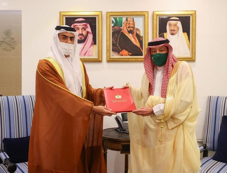نائب وزير الخارجية يتسلم نسخة من أوراق اعتماد سفير الإمارات لدى السعودية