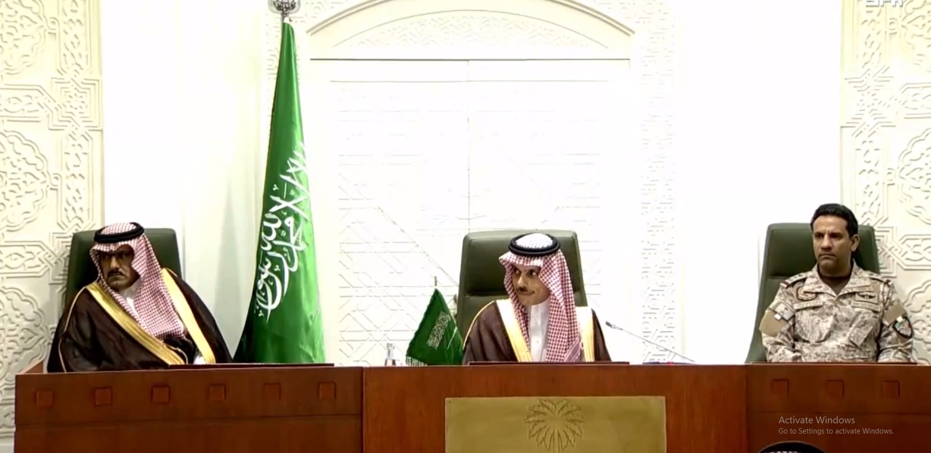 السعودية تعلن عن مبادرة إنهاء الأزمة في اليمن ووقف شامل لإطلاق النار
