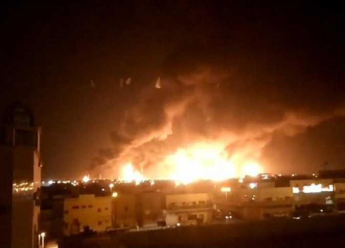دوي انفجارات تهز مخزن أسلحة وصواريخ للحوثيين
