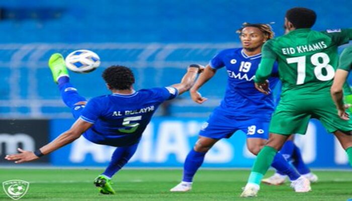 التعادل يحسم الشوط الأول بين الهلال وشباب الأهلي