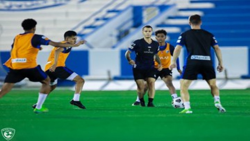 لاعبو الهلال