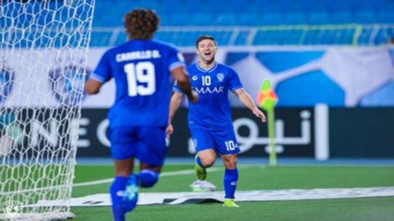 لوسيانو فيتو في مباراة الهلال وأجمك