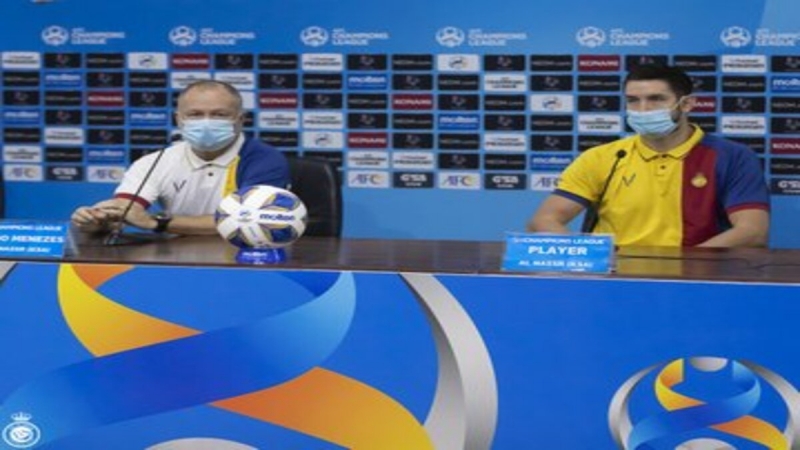 مانو وجونز في المؤتمر الصحفي لـ النصر