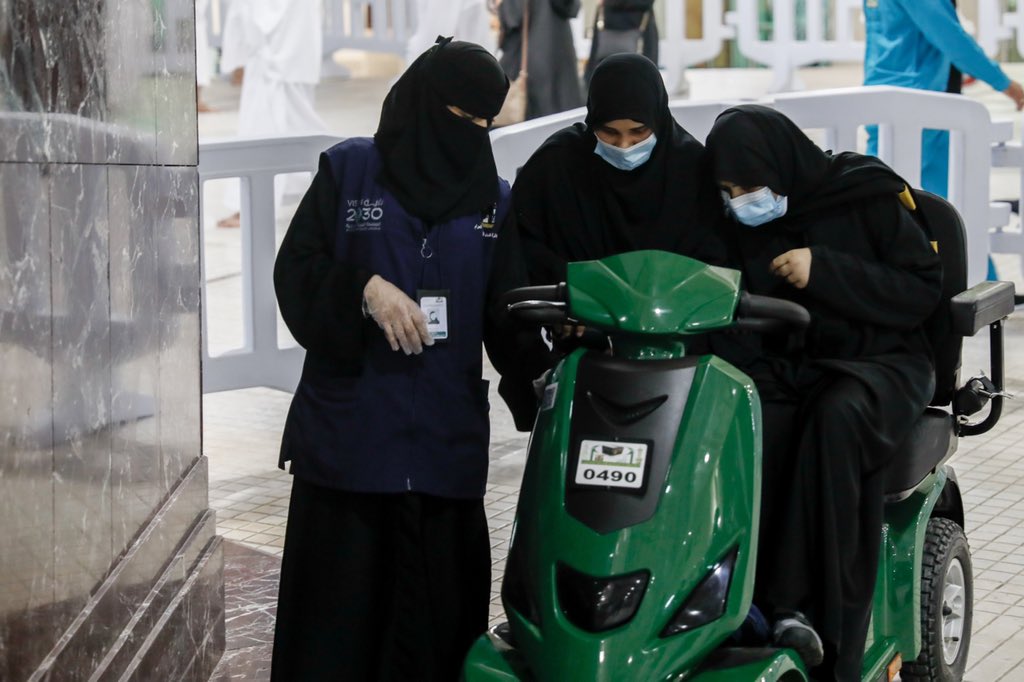 تجنيد 1500 امرأة لخدمة قاصدات وزائرات المسجد الحرام