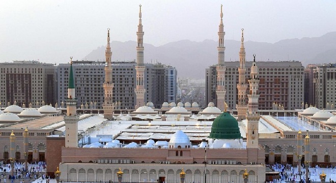 خدمة رقمية تفاعلية لفرش ورفع سجّاد المسجد النبوي