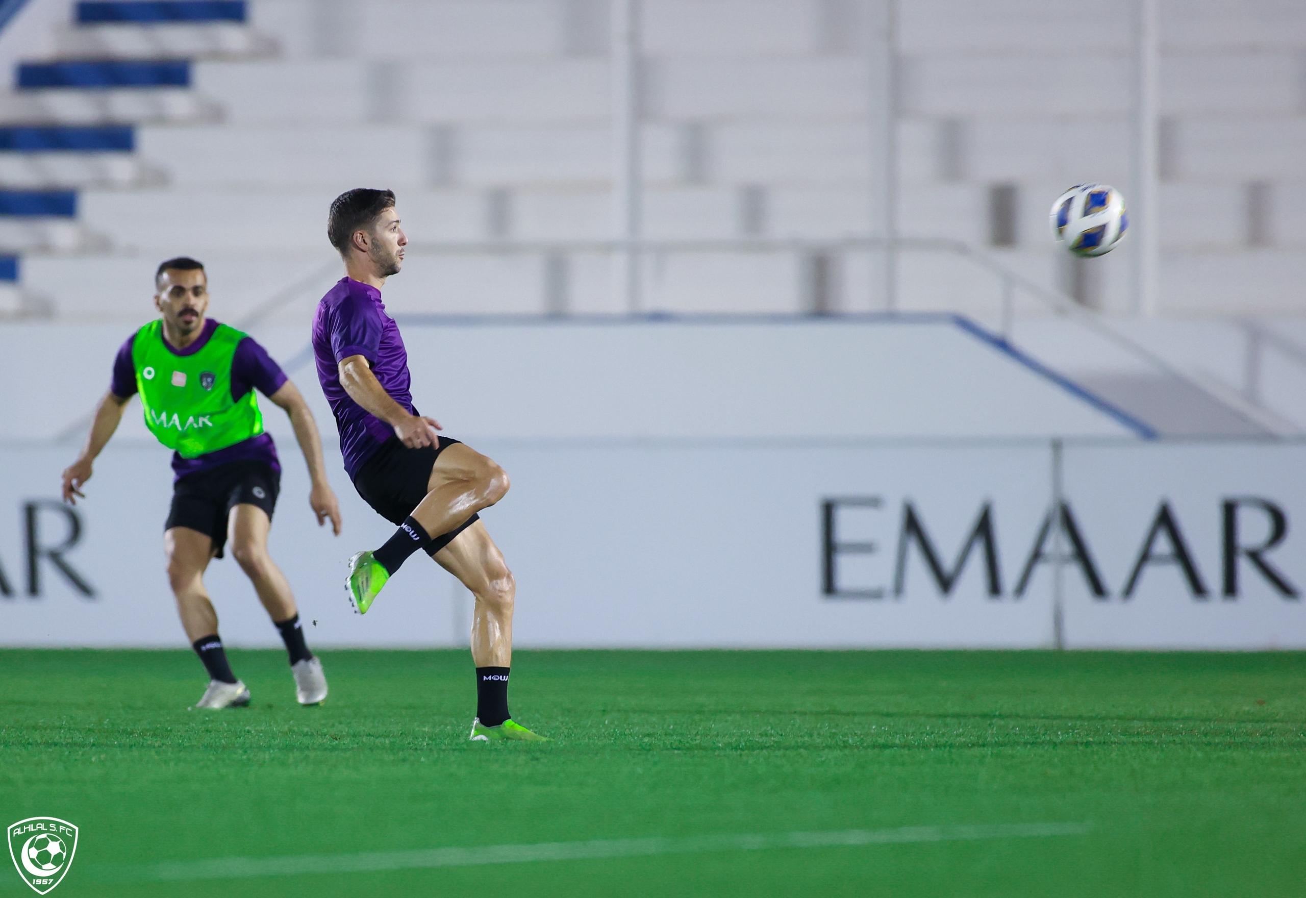 الهلال يستعد لمواجهة أجمك