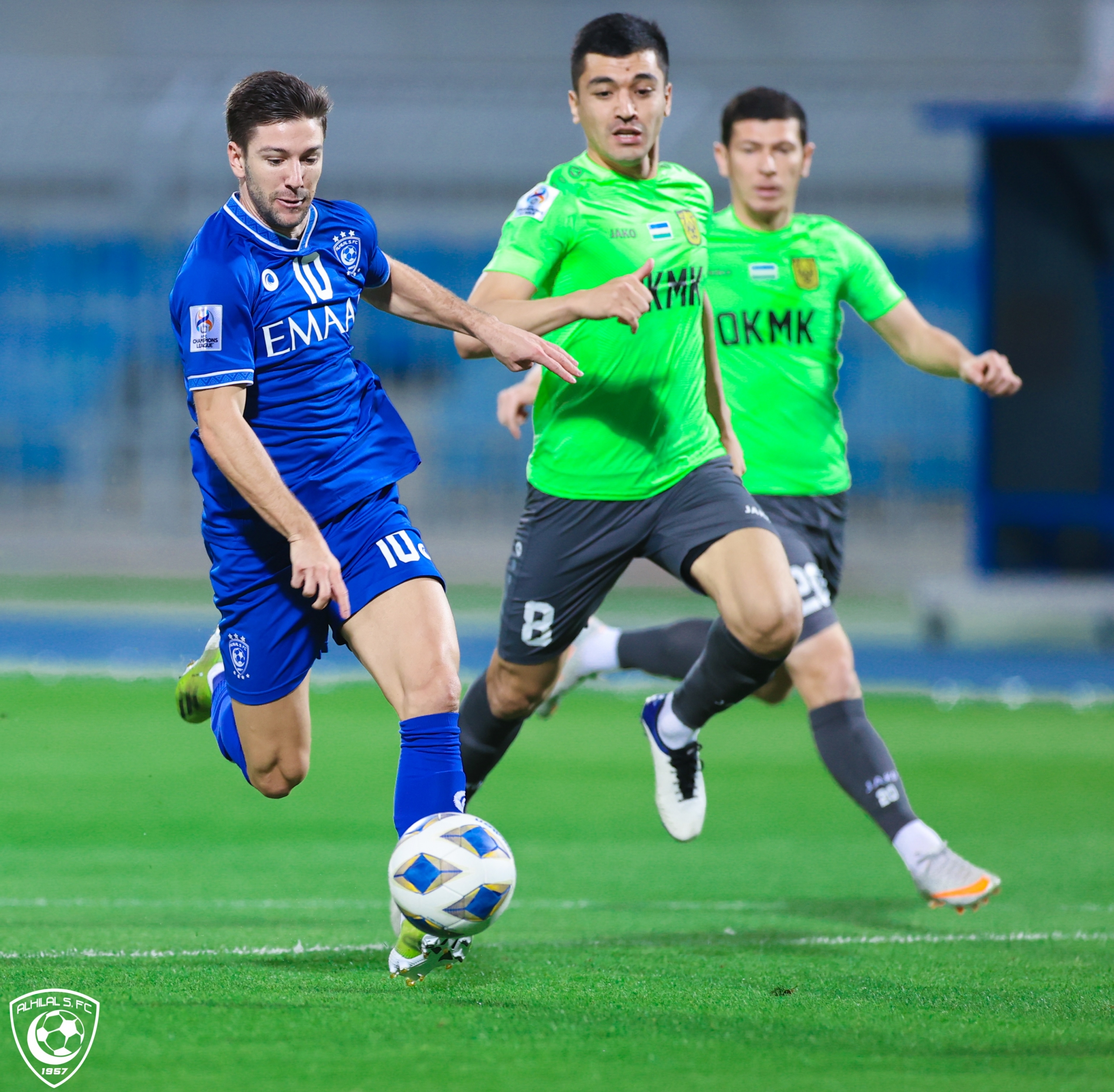 الهلال يُنهي الشوط الأول متقدمًا بهدف فييتو