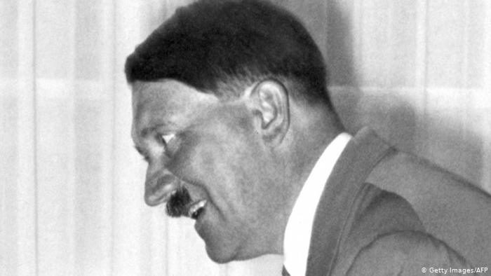 باحثون يعثرون على كنز هتلر في بولندا (2)