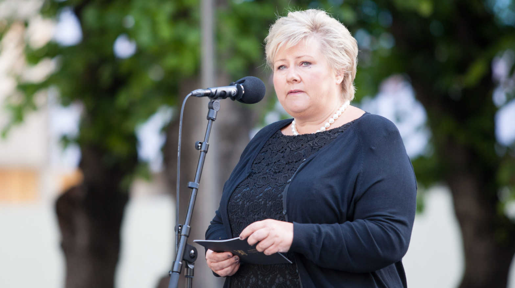 تغريم رئيسة وزراء النرويج 2300 دولار بسبب خرقها الإجراءات الاحترازية