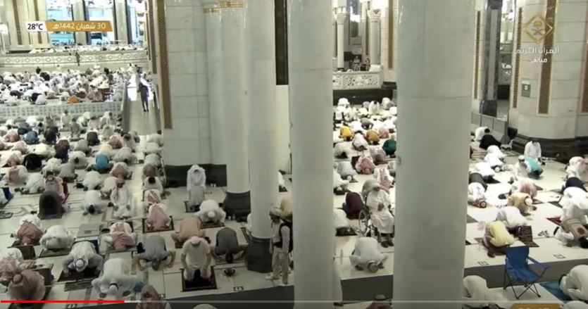 فيديو.. صلاة التراويح الأولى من رمضان في المسجد الحرام