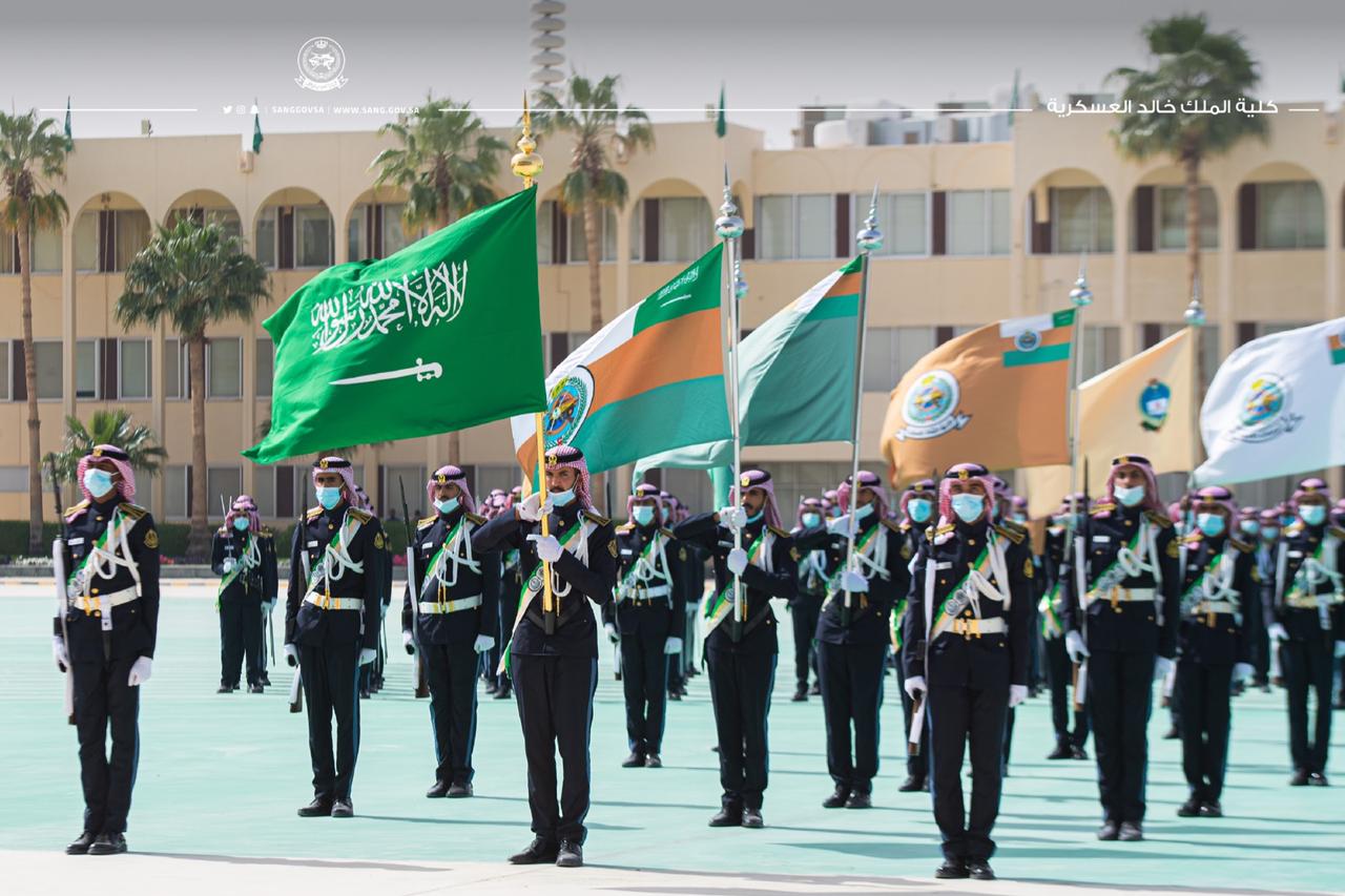 كلية الملك خالد العسكرية تعلن موعد القبول للجامعيين والثانوية