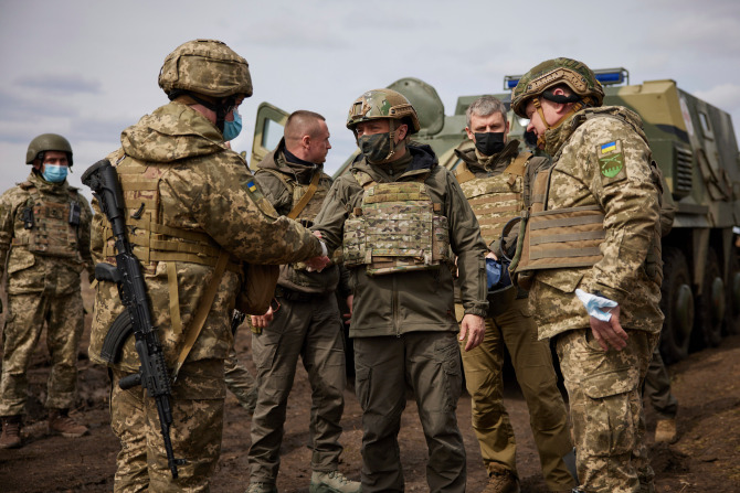 دوي صفارات الإنذار في شرق أوكرانيا
