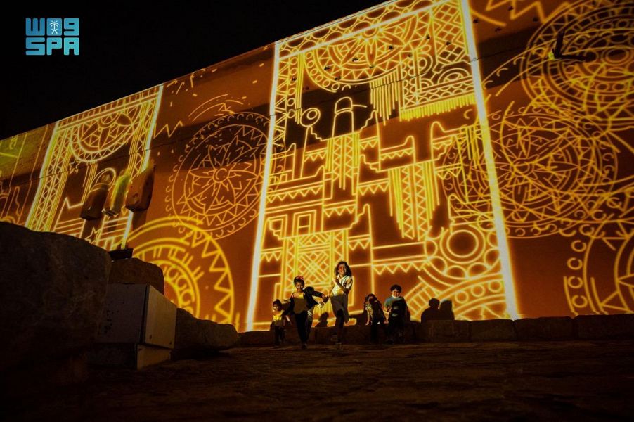 نور الرياض يشهد اختتام عروض الأعمال الفنية الخارجية