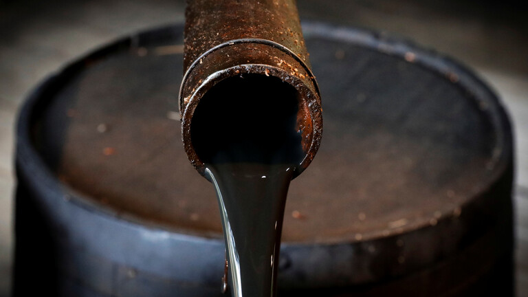 ارتفاع سعر برميل النفط بفضل آمال تعافي الطلب