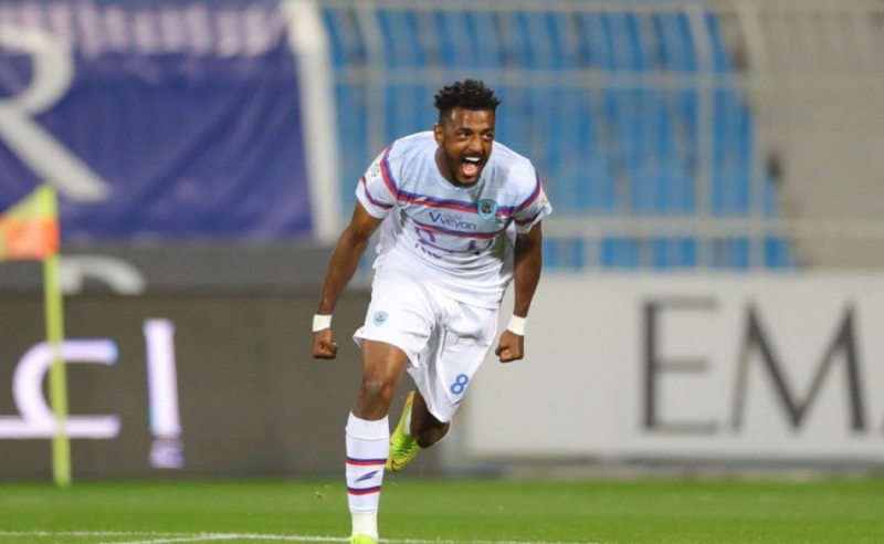 رياض شراحيلي لاعب أبها