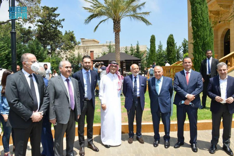 وفود رسمية وشعبية تزور سفير المملكة لدى لبنان وتندد بتصريحات شربل