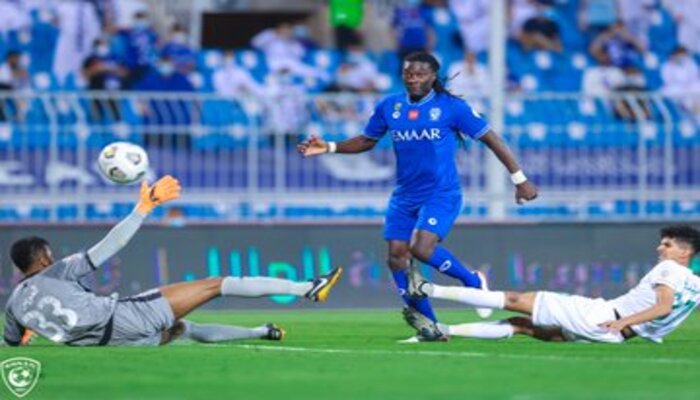 الهلال يقسو على الأهلي وينفرد بـ صدارة دوري محمد بن سلمان