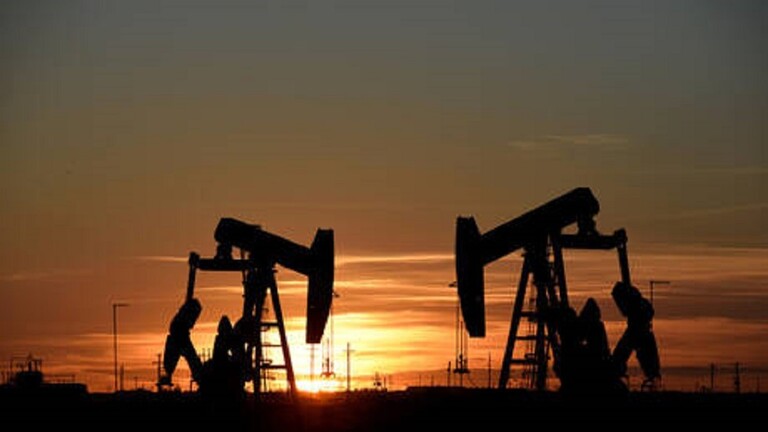 انخفاض أسعار النفط اليوم وبرنت يسجل 68.37 دولار