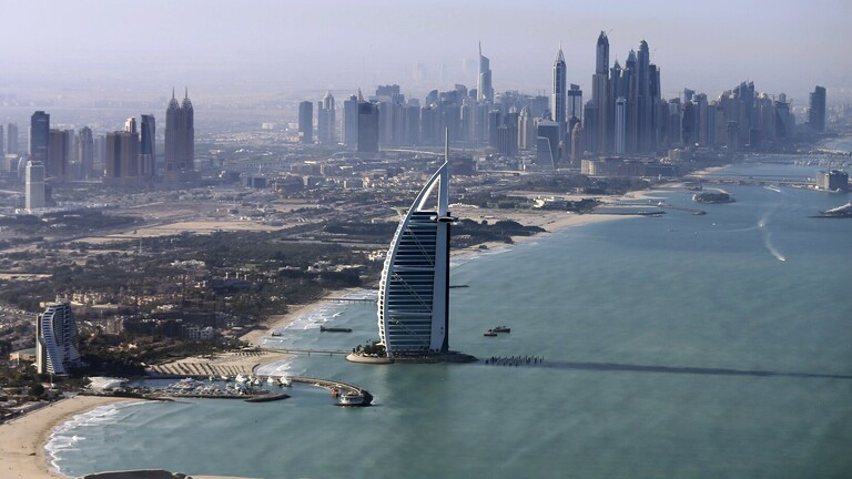 الإمارات تقلص عدد دول التأشيرة إلى 31 دولة