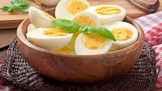 تناول البيض يحسن الوظيفة الإدراكية للمخ