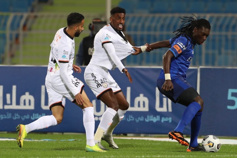 الشباب ضد الهلال