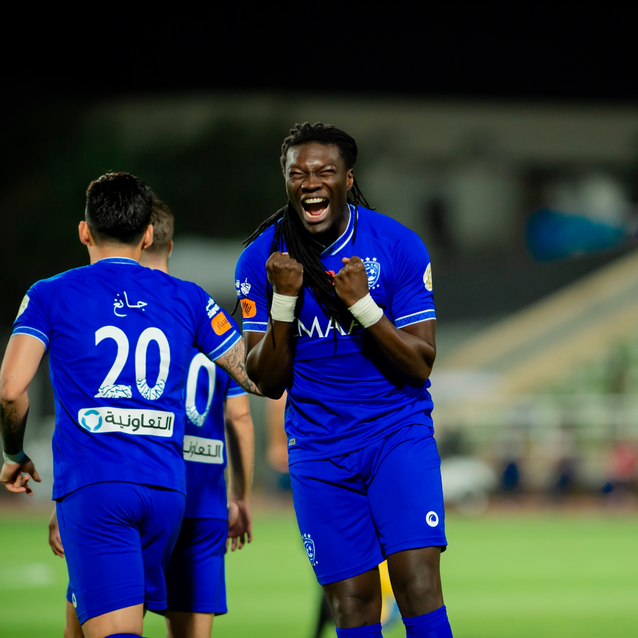 الهلال يُنهي الشوط الأول متقدمًا على التعاون