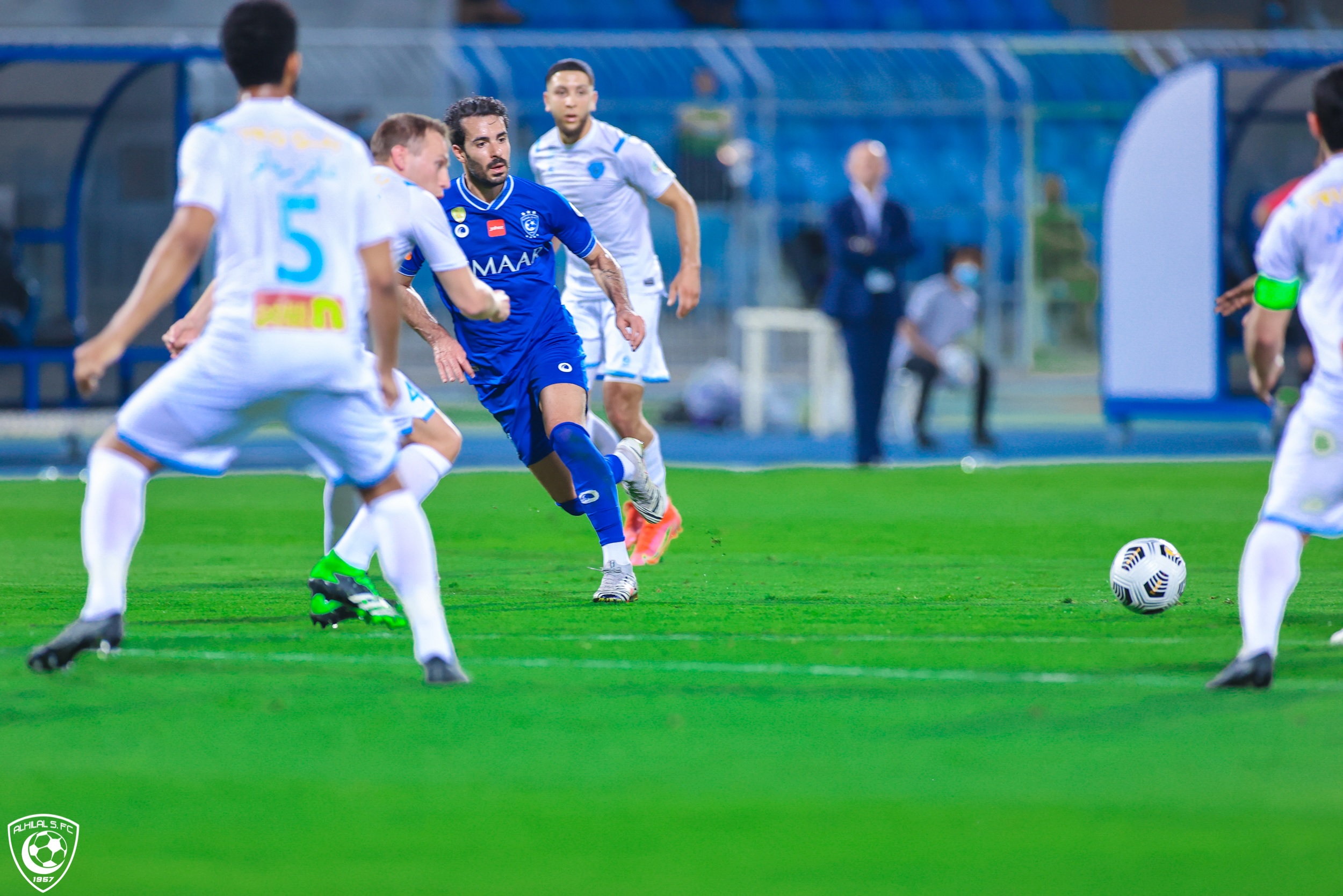 الهلال يتعثر بالتعادل مع الباطن بـ دوري محمد بن سلمان