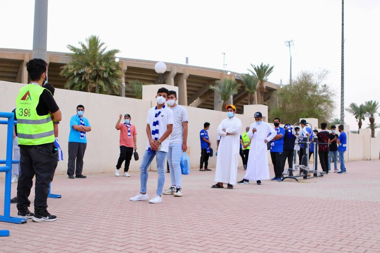 بدء توافد جماهير التعاون والهلال إلى ملعب بريدة