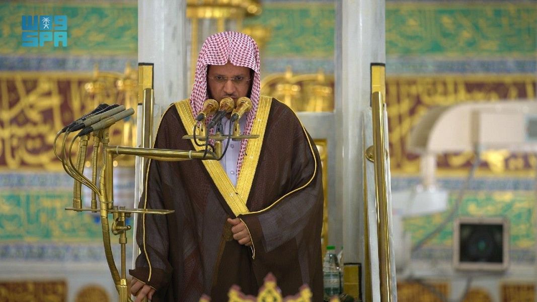 خطيب المسجد النبوي : استعيذوا بالله من الغفلة بعد الانتباه