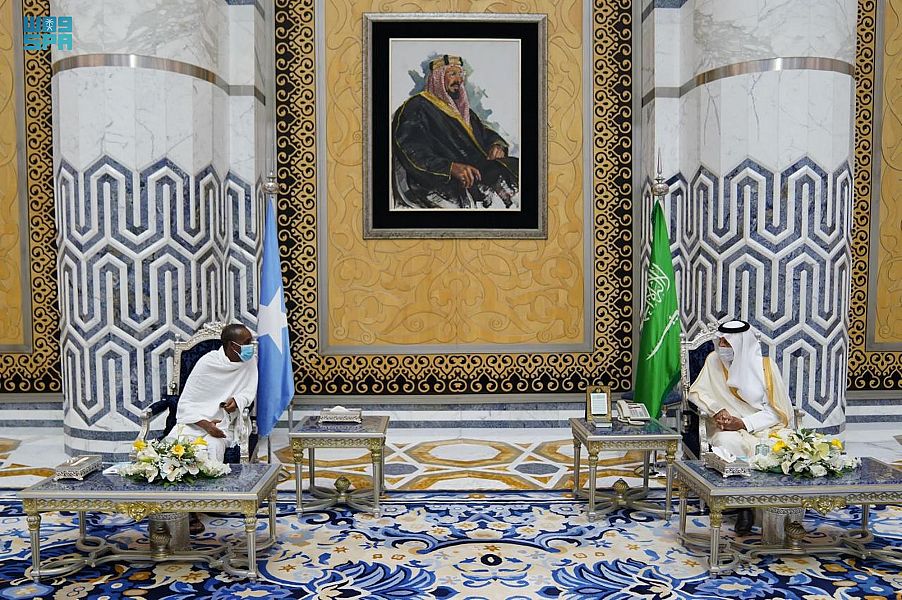 رئيس وزراء الصومال يصل جدة لأداء العمرة 