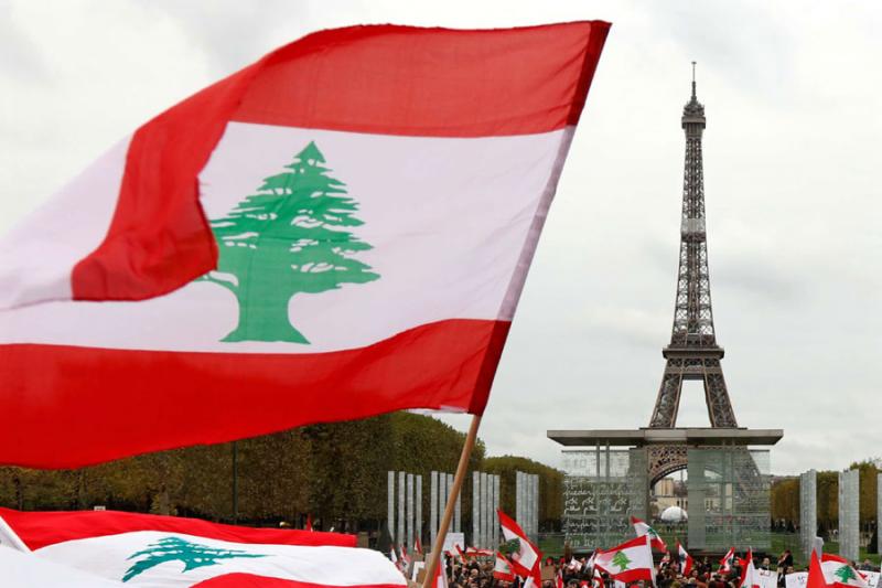 رئيس لبنان يطلب مساعدة فرنسا في استعادة الأموال المهربة