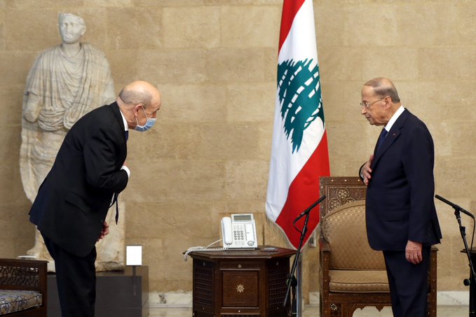 رئيس لبنان يطلب مساعدة فرنسا في استعادة الأموال المهربة