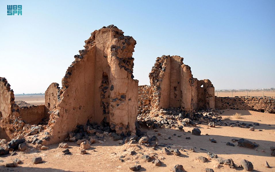 قصر مارد الأثري بالأسياح المحطة الـ12 في طريق الحج البصري