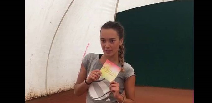 لاعبة تنس تحصل على 2 يورو كمكافأة في بطولة !